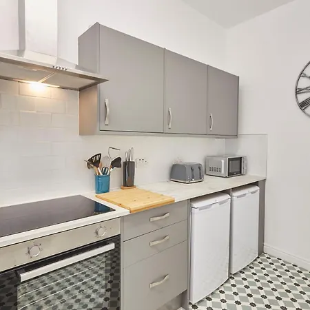 Apartman Painters Number 1 Scarborough