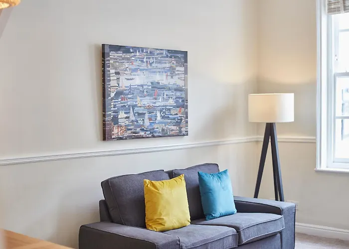 Town Centre - Ideal For Work & Family شقة *